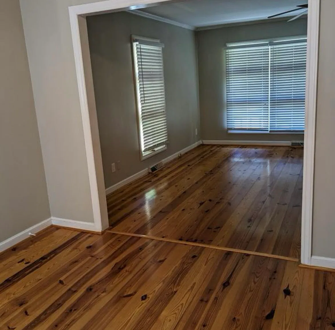 1136 Rogers Rd — Photo 3