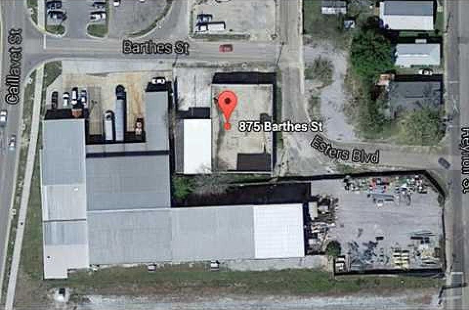1st image of 875 Barthes St