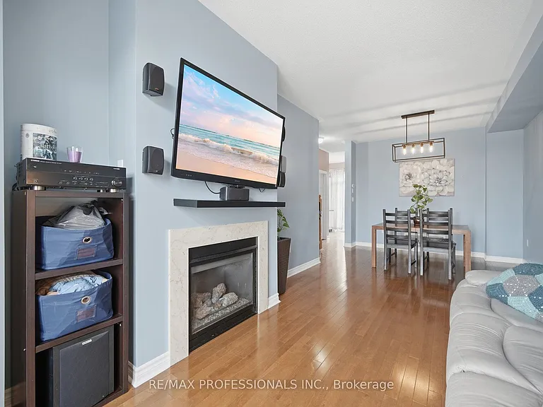 45 Horton St #MAIN 2ND — Photo 9