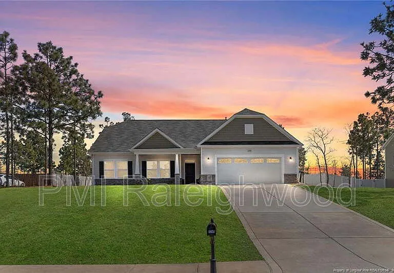 1245 Whitney Dr — Photo 2