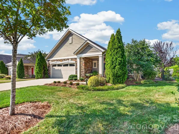 1313 Haywood Park Dr, Waxhaw, NC 28173