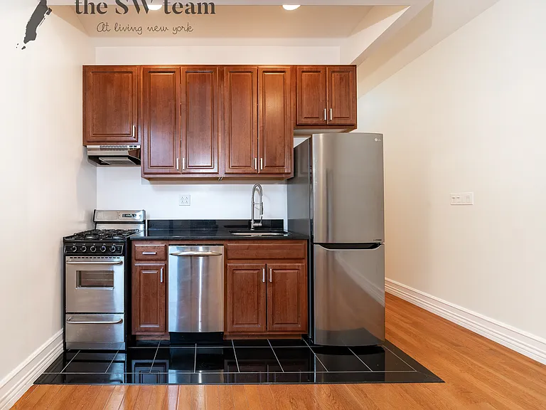 160 W 84th St #2BD — Photo 3
