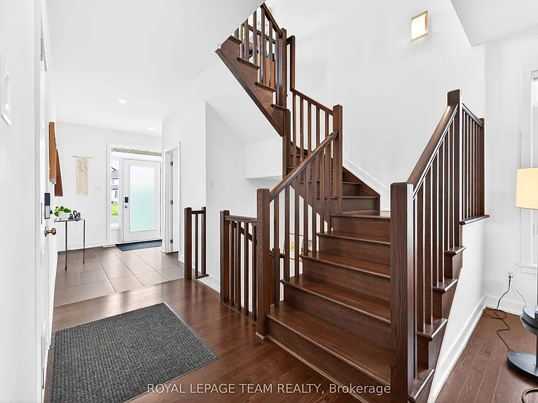160 Highgarden Ter — Photo 5