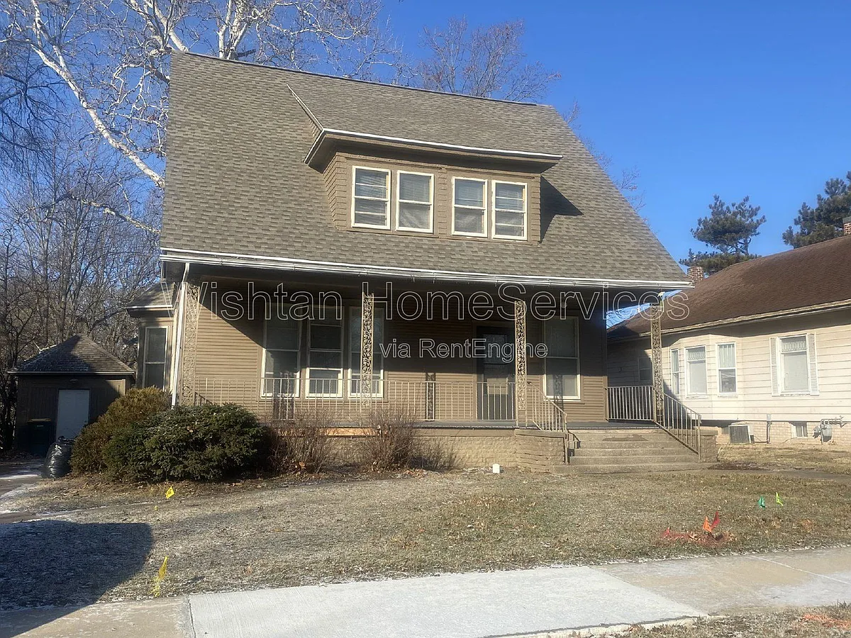 Building Photo - 224 N Ward St