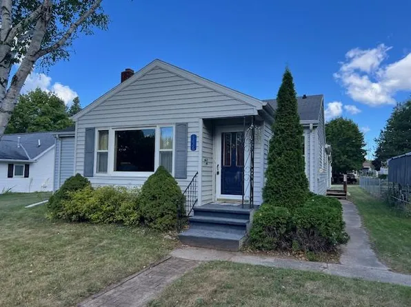 1226 Superior St, Sturgeon Bay, WI 54235
