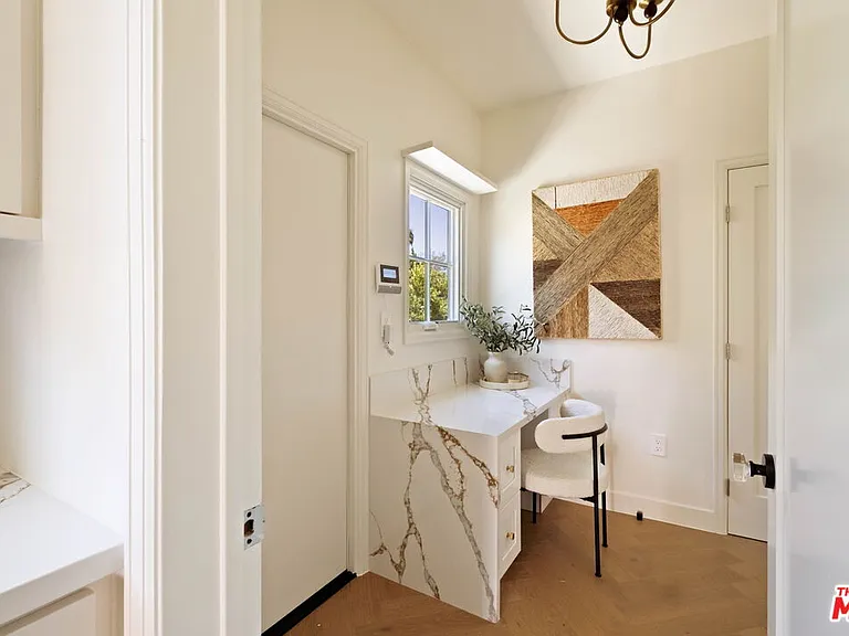 308 S Highland Ave — Photo 19