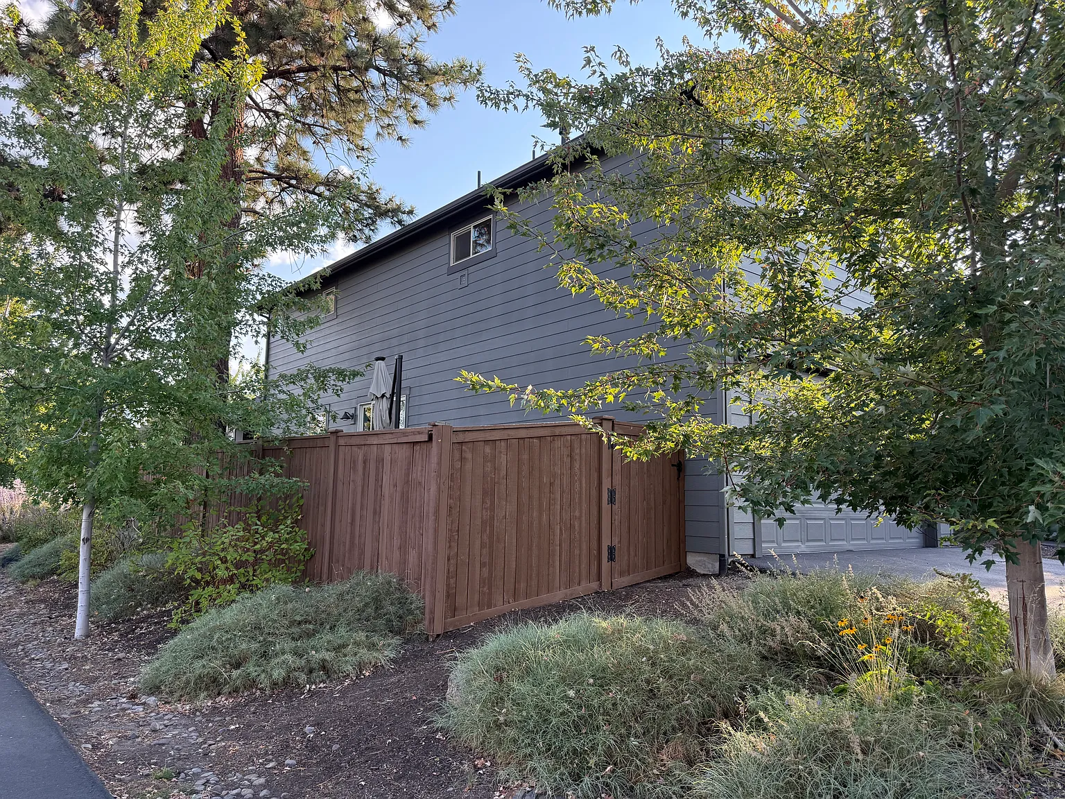20868 Gateway Drive — Photo 2