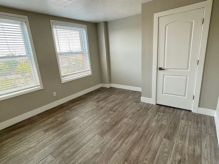 New Brigham Apartments — Photo 47