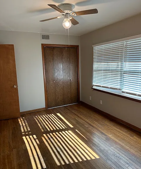 1104 W Robinson St — Photo 6