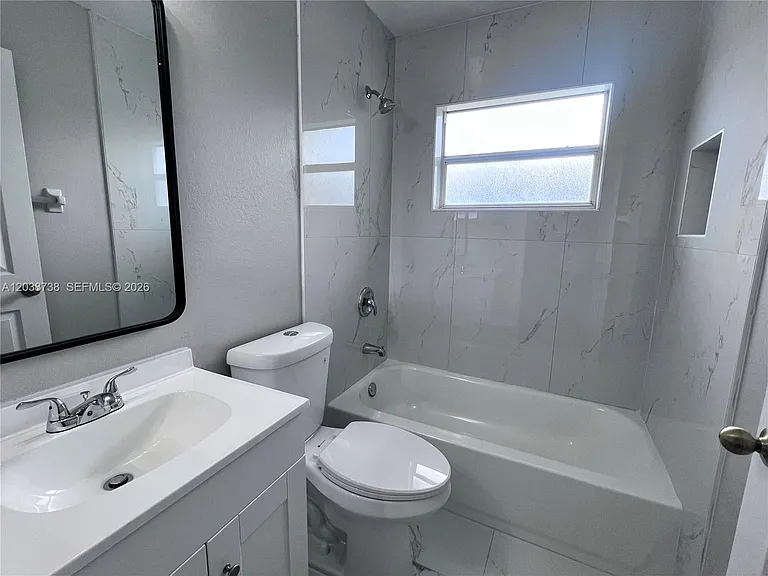 1809 SW Santa Barbara Pl — Photo 14
