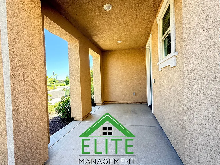 8778 Encore Way — Photo 3
