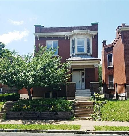 1st image of 3825 Virginia Ave