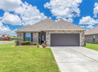 1903 Heberts Pass, Lake Charles, LA 70607