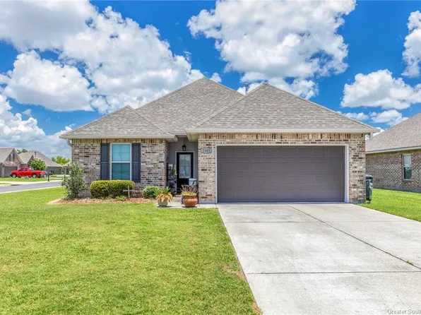1903 Heberts Pass, Lake Charles, LA 70607