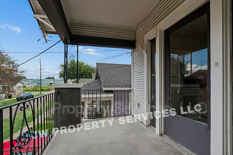3 bed, 1.0 bath, $1,195 — Photo 3