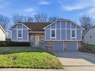 7909 N Michigan Ave, Kansas City, MO, 64118