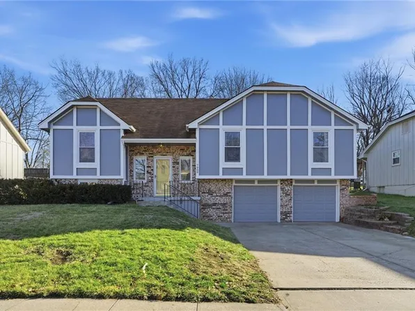 7909 N Michigan Ave, Kansas City, MO 64118