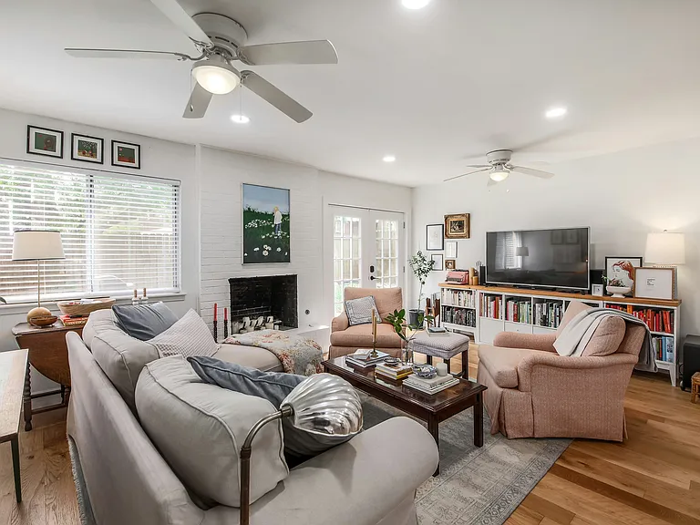 3511 Westchester Ave #102 — Photo 3