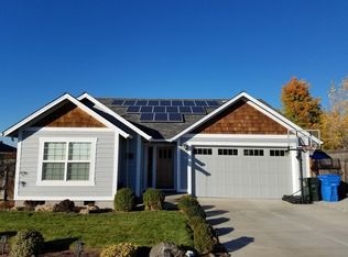 656 Sheffield Dr, Eagle Point, OR 97524