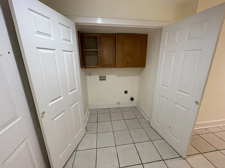 1214 S Elgin Ave — Photo 4