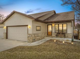 318 Royal St, Onalaska, WI 54650