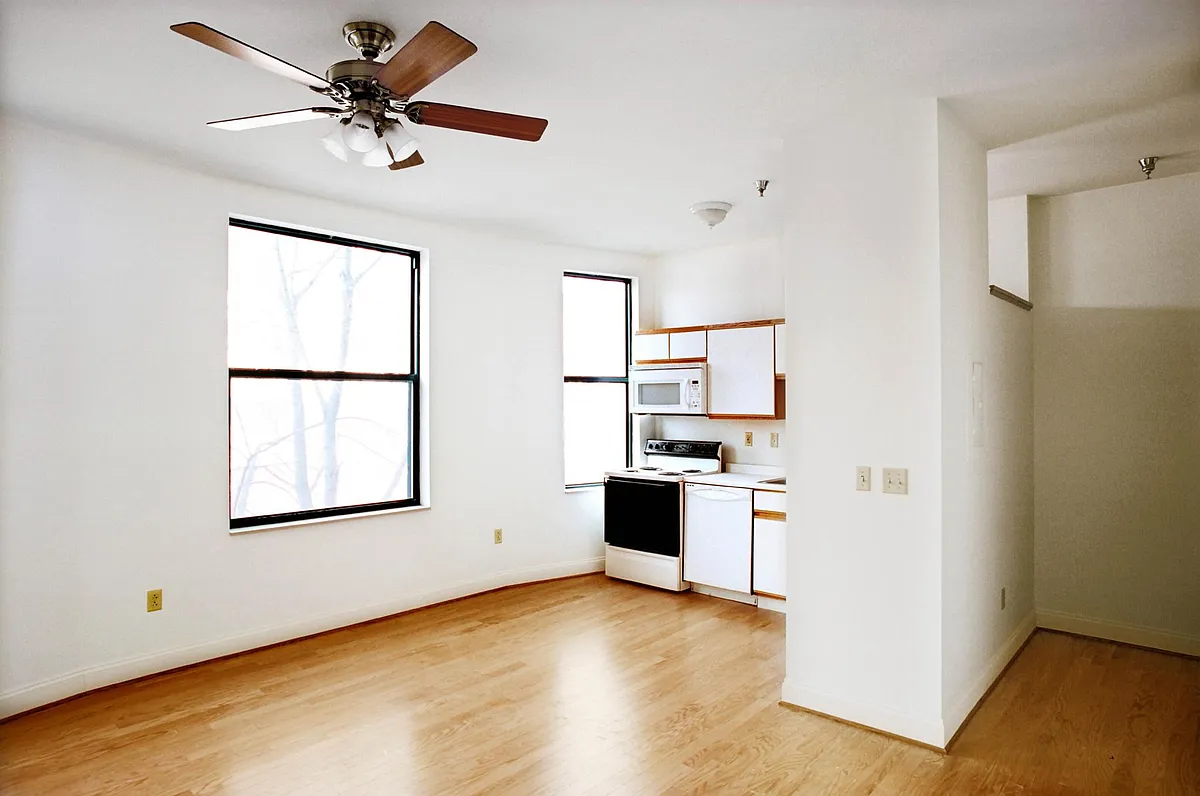 Building Photo - 512 Shady Ave #22