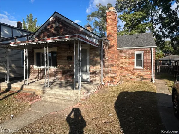8656 Nightingale Ave, Dearborn Heights, MI 48127