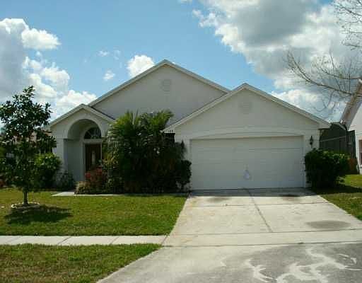 1st image of 122 Country Creek Ln