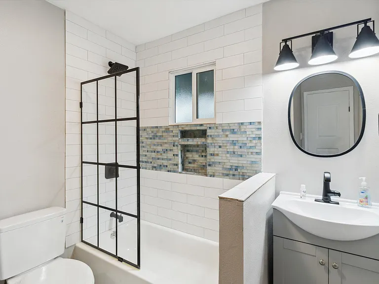 all modern bathroom fixtures!