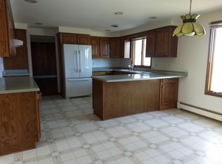 10244 Versailles Plank Rd, North Collins, NY 14111
