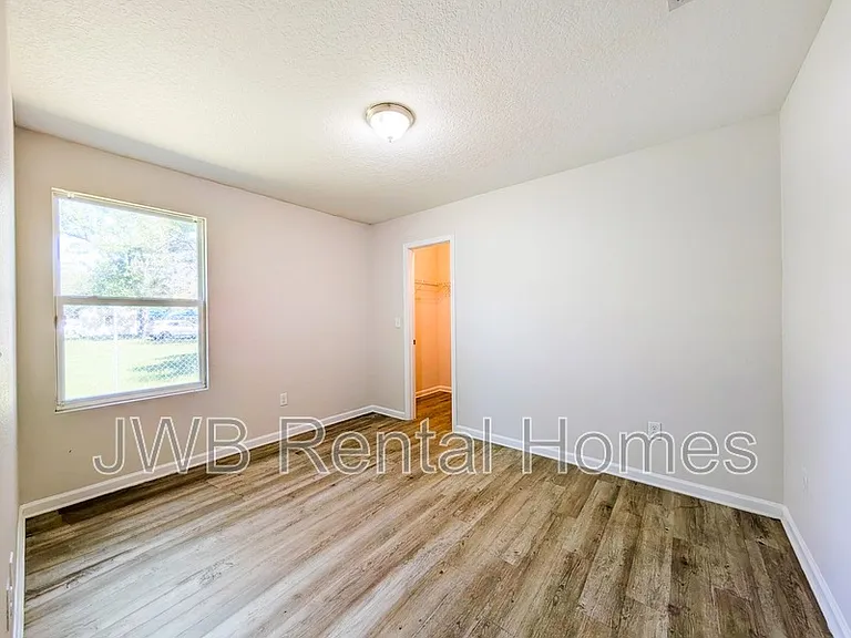 2977 Fitzgerald St — Photo 8