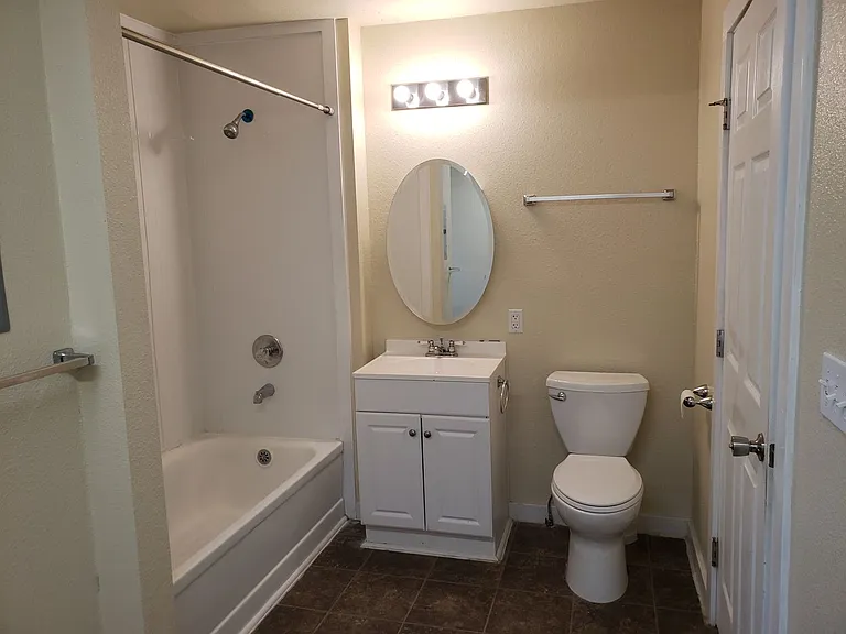 12509 Oak St — Photo 5