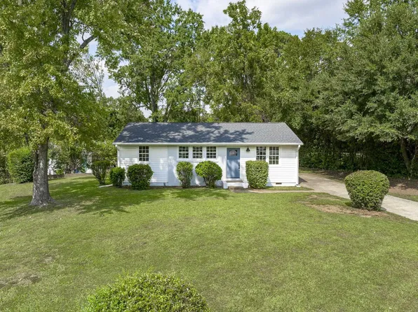 701 Fitzgerald Dr, Raleigh, NC 27610