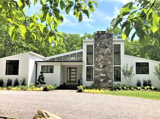 56 N Woods Ln, East Hampton, NY 11937