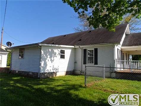 2nd image of 318 Wilkinson Ln