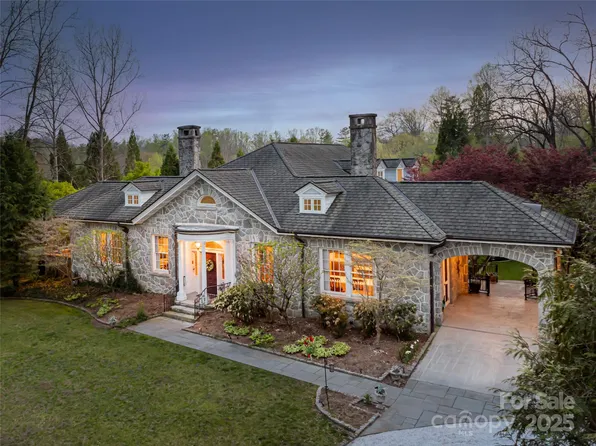 60 Woodside Dr, Brevard, NC 28712