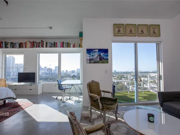 10 SW South River Dr APT 1512, Miami, FL 33130