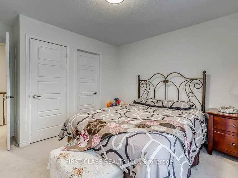 629 Laking Ter — Photo 25