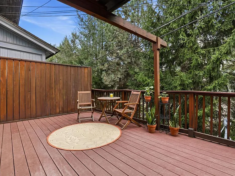 5 Ellsworth Ter #1 — Photo 32