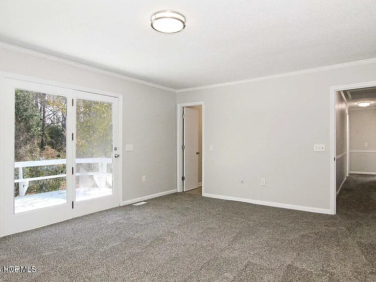 63 Jesse Lee Ln — Photo 7
