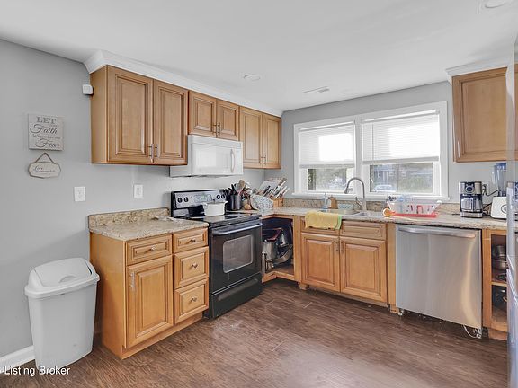 4th image of 7718 Saint Bernard Ct
