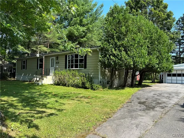 619 S James St, Carthage, NY 13619