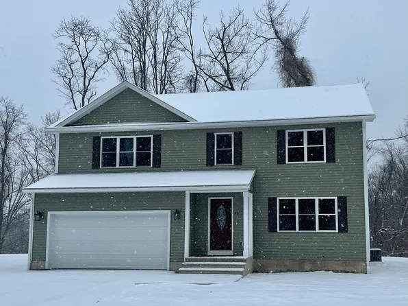 46 Bromont St, Chicopee, MA 01020