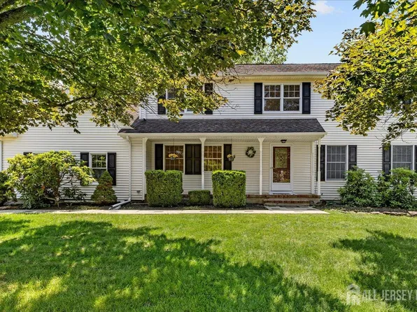 201 Carol Jean Way, Branchburg, NJ 08876