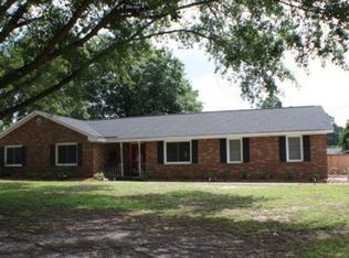 867 Twin Lakes Dr, Sumter, SC 29154