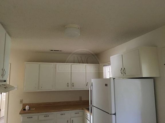 4th image of 1408 White Ave