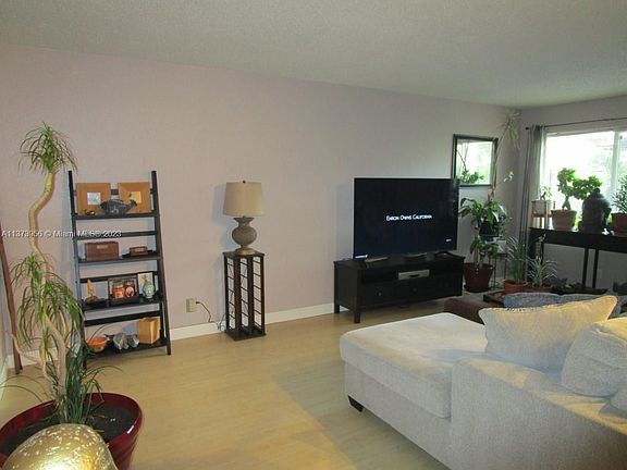 3rd image of 3061 49th St APT 11