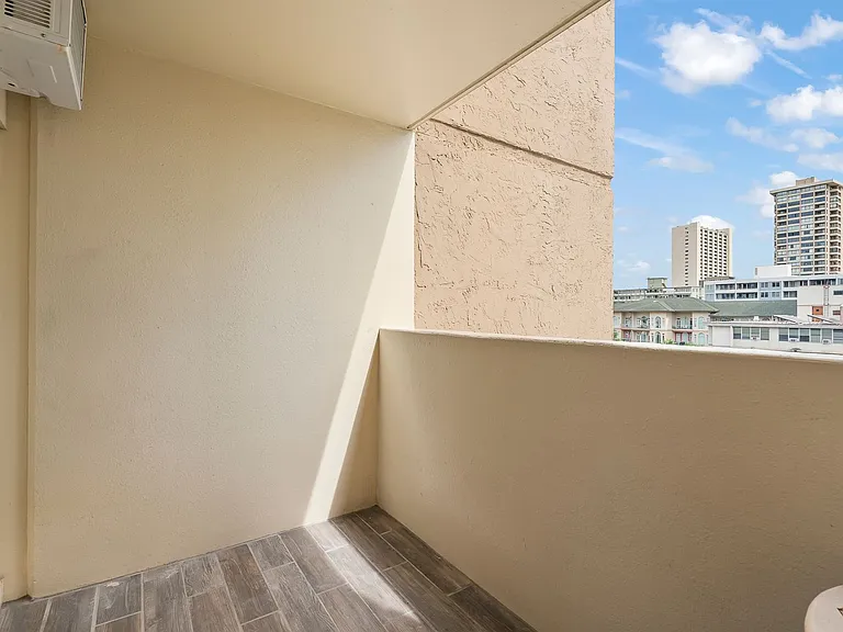 2092 Kuhio Ave #906 — Photo 17
