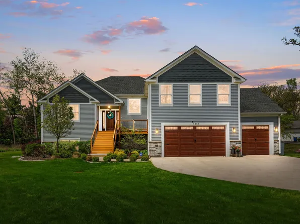 589 Quassey Ave, Lake Bluff, IL 60044