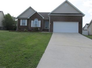 103 Lindsay Dr, Archdale, NC 27263